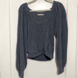 Super soft, fuzzy abercrombie&fitch blue sweater. Size S, grips body